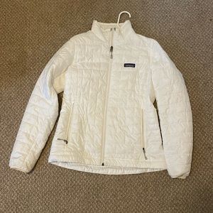 Patagonia White puffy jacket